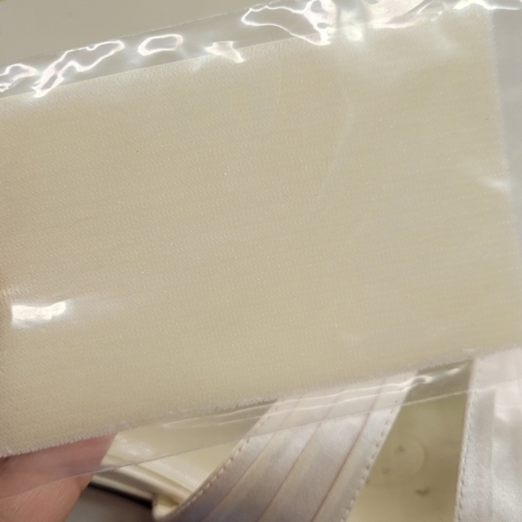 Diane Lynn by Saugus Shoe White Silk 7B - Picture 9 of 10